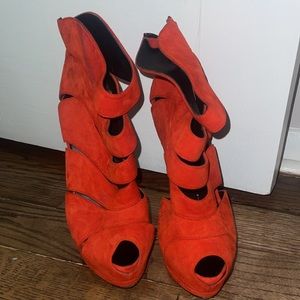 5’ inches high booties!